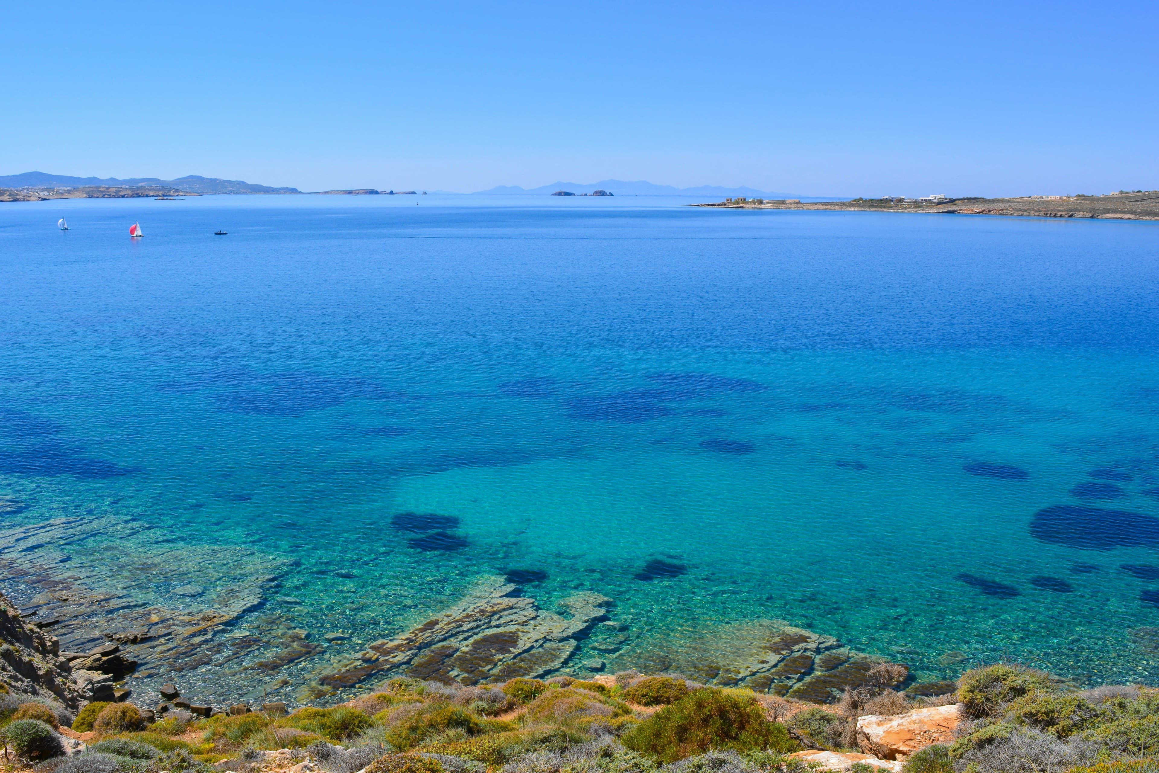 Cyclades’ Blue Flag Beaches in 2025 — Charter the Best with YAL’OOU
