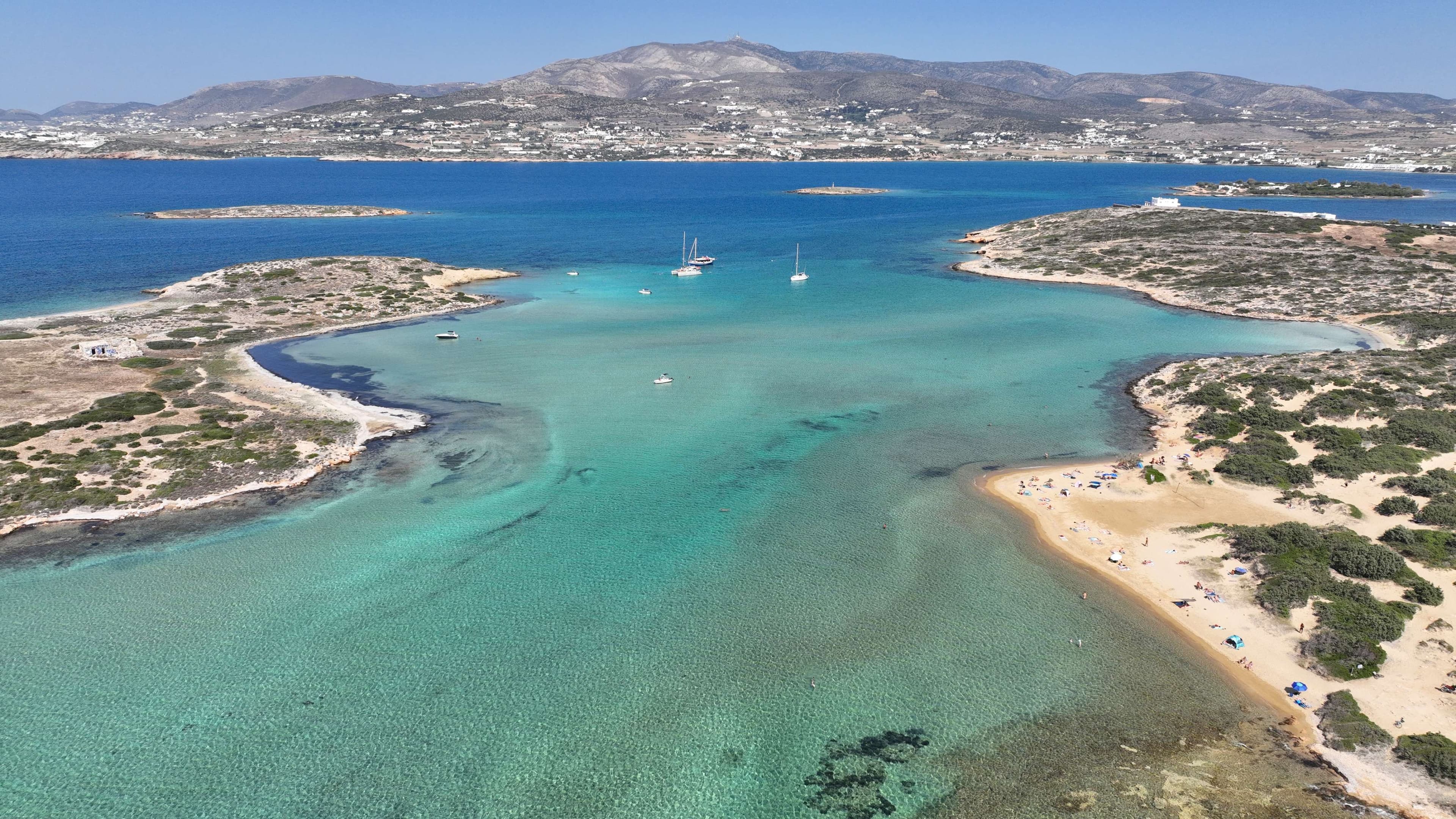Antiparos despotiko.jpg