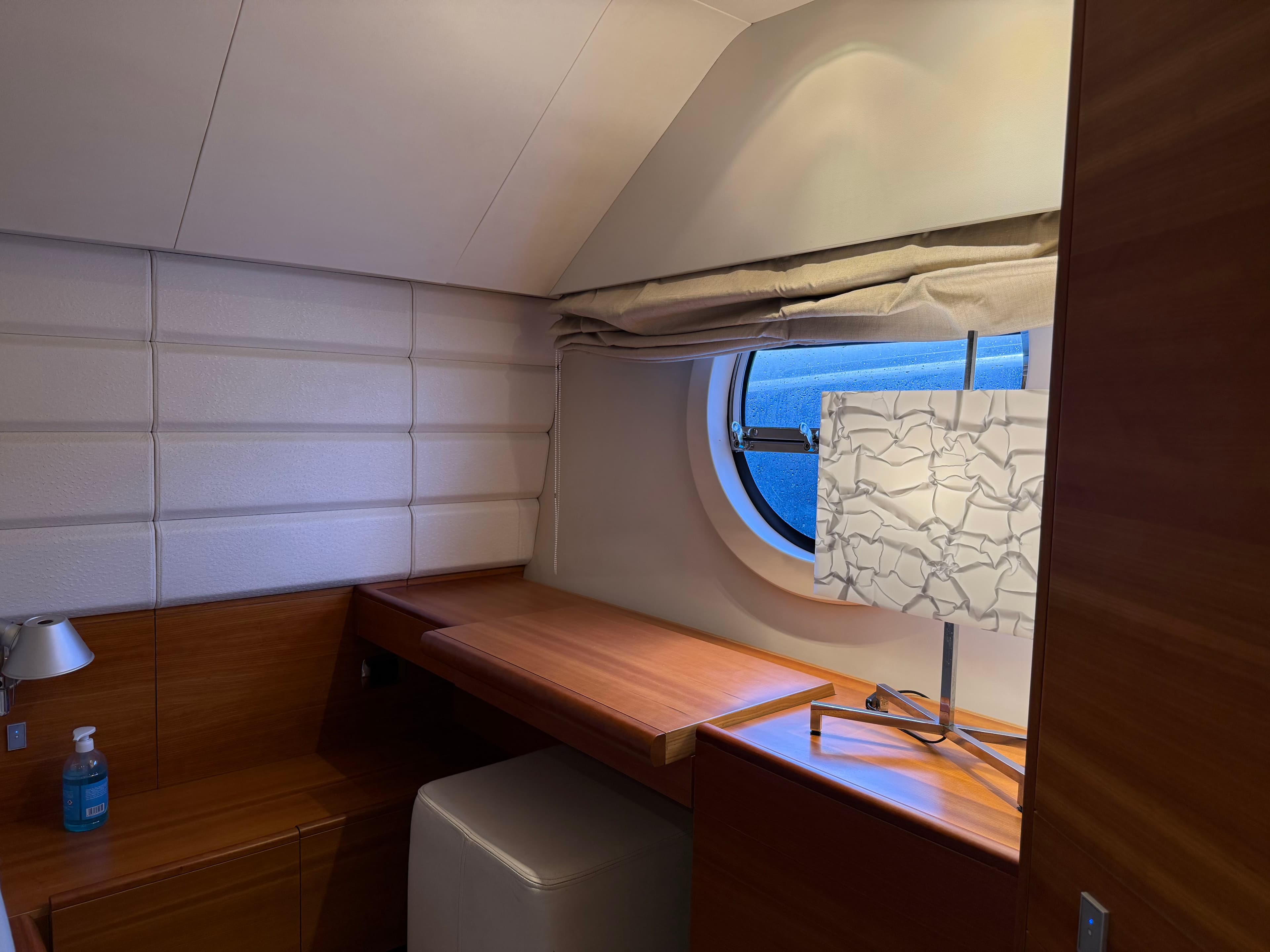 Master_Cabin_10.jpg