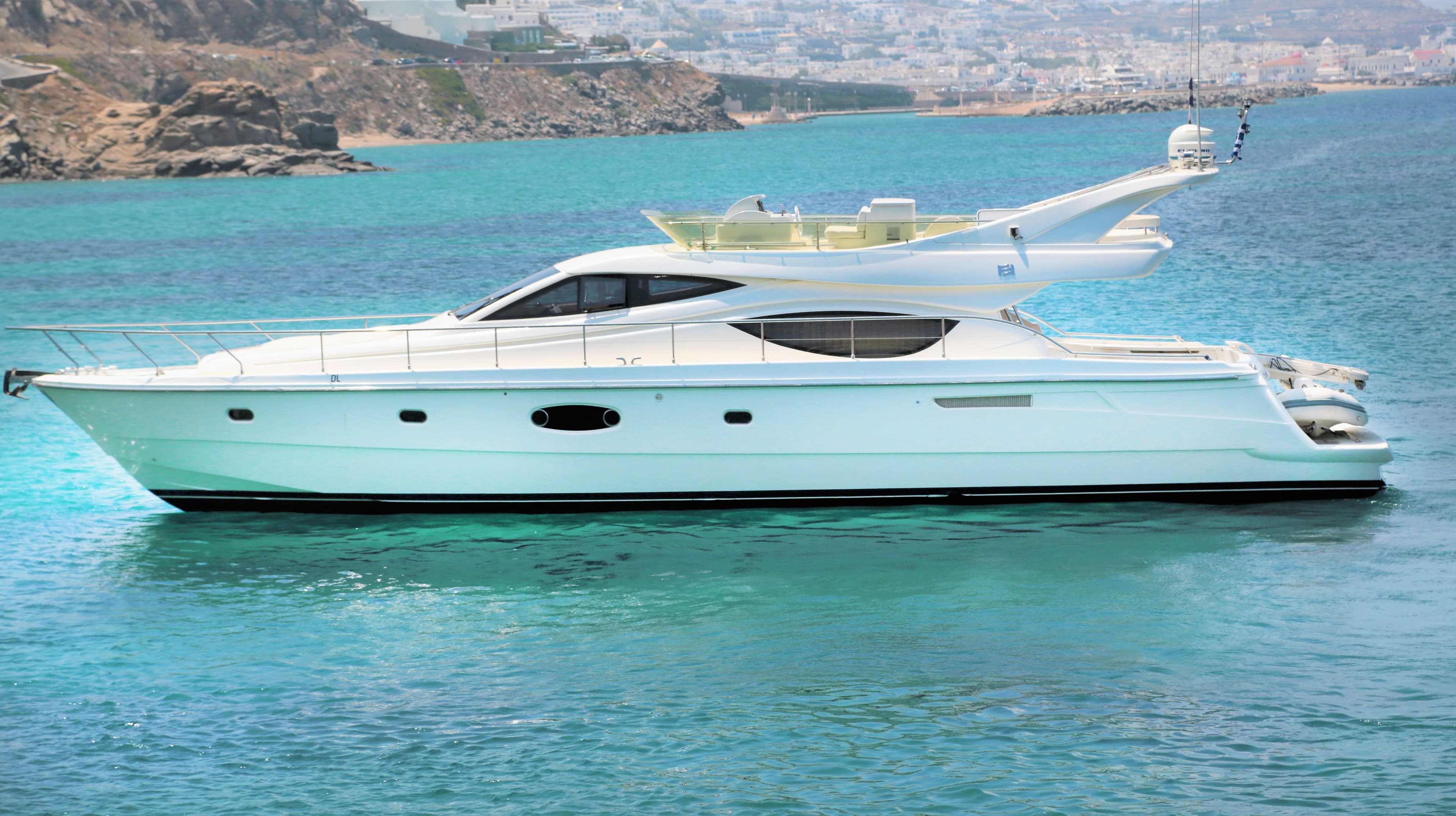 Ferretti55_body.jpg